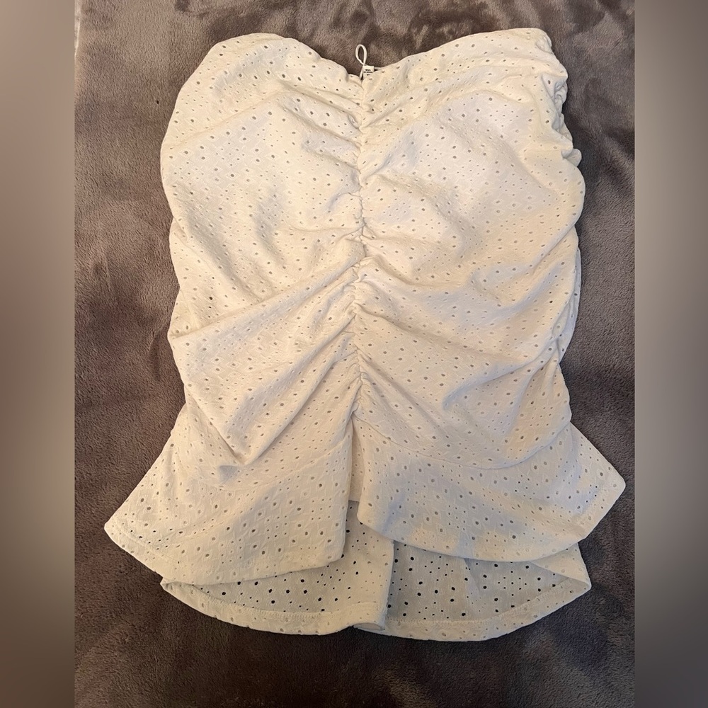 White Eyelet Ruched Strapless Top - Picture 3 of 3